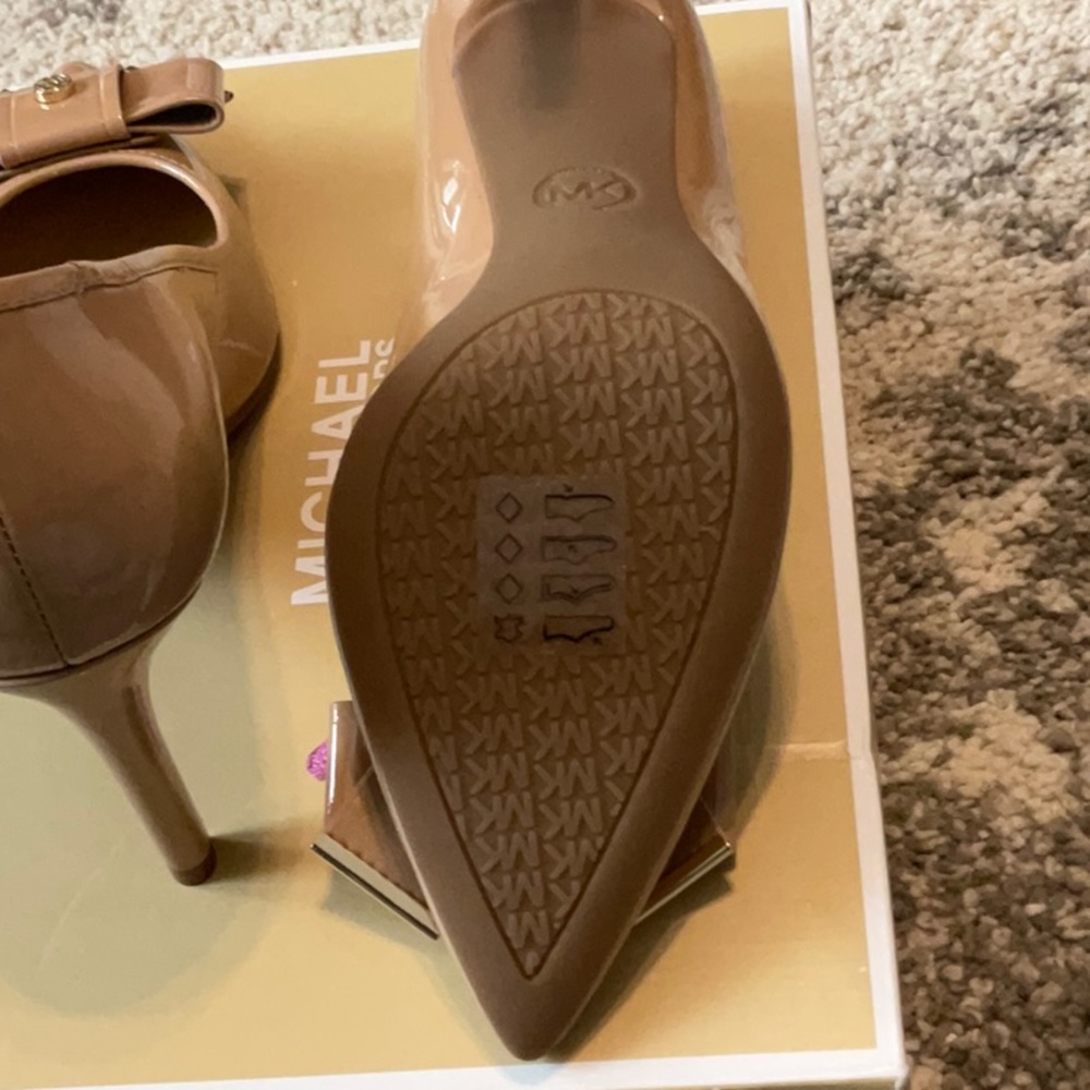 Michael Kors Nude Heels - Picture 5 of 8
